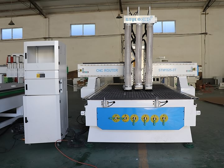 三軸數(shù)控木工銑切機(jī)出售