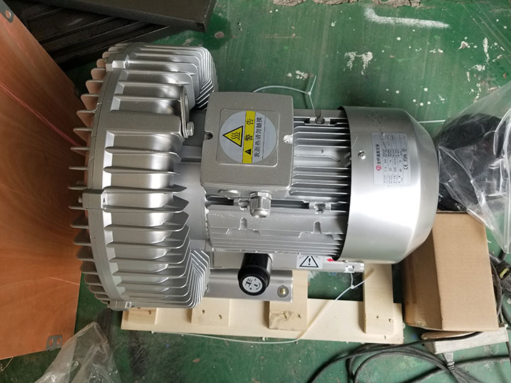 專(zhuān)業(yè)數(shù)控家具雕刻機(jī)