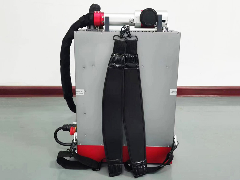 實(shí)惠價格 100W 背包式激光清洗機(jī)出售