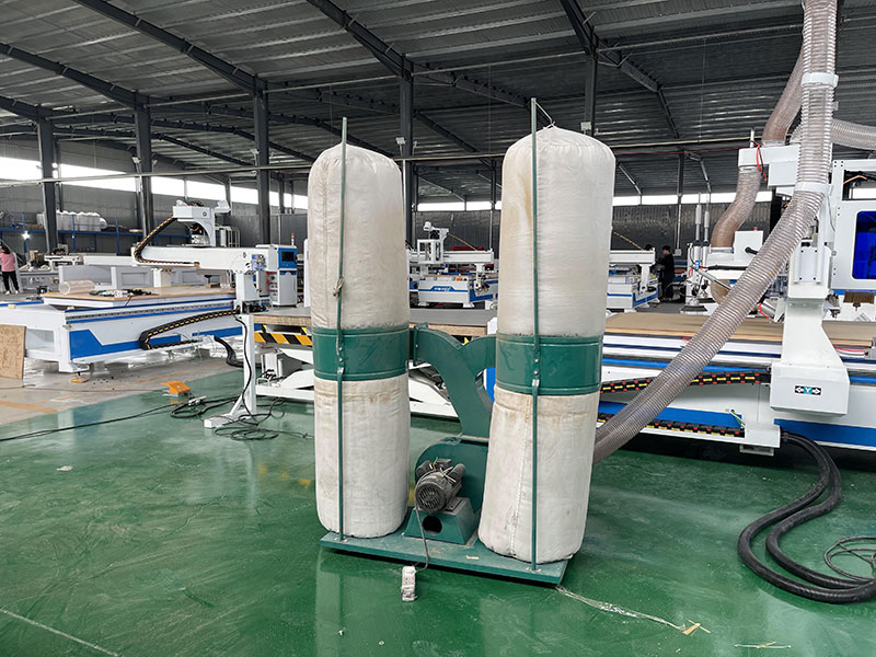 自動(dòng)套料板式家具數(shù)控開(kāi)料機(jī)