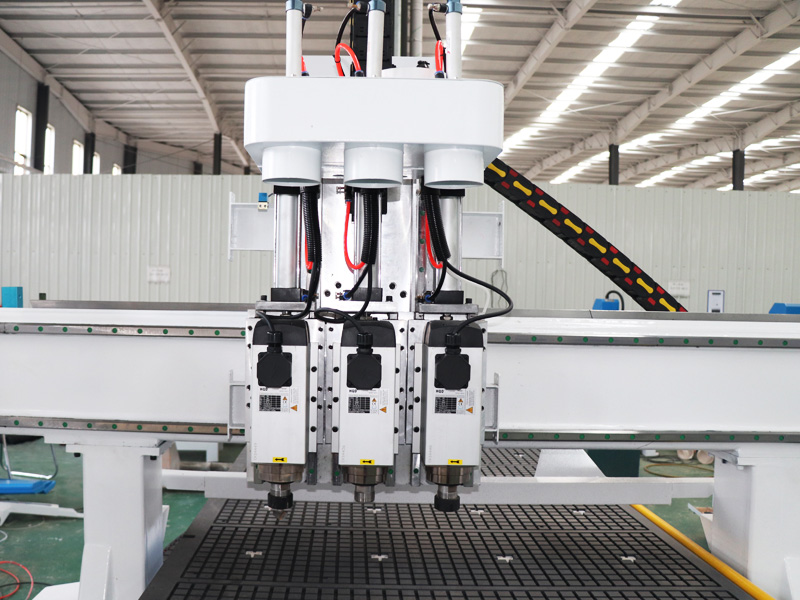 廚柜門數(shù)控雕刻機(jī)出售