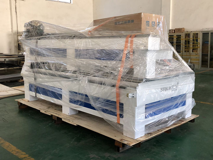 盤(pán)式自動(dòng)換刀數(shù)控木雕機(jī)包