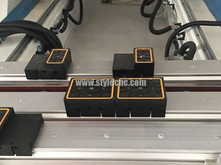 PTP數(shù)控家具銑削、切割、鉆孔雕刻機