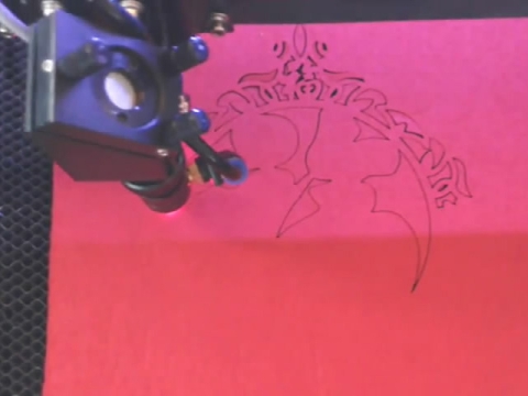 A如何 CO2 激光雕刻切割機切割毛氈？