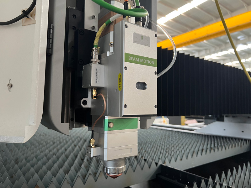 數控光纖激光鈑金切割機出售