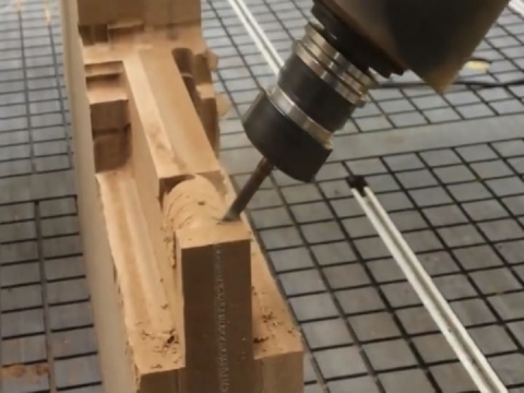 木工四軸數(shù)控雕刻機(jī)，帶換刀裝置