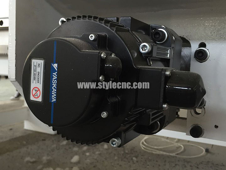 高端自動數(shù)控套料加工中心出售