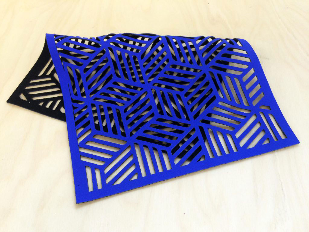 自動(dòng)送料布料激光切割機(jī)