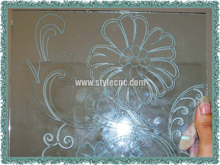 玻璃數(shù)控雕刻機(jī)