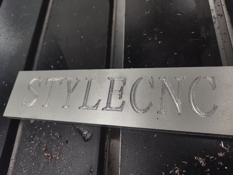 全自動數(shù)控金屬標(biāo)牌銑床 全自動數(shù)控金屬標(biāo)牌銑床