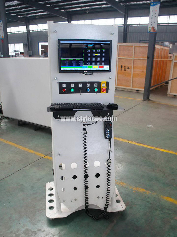 Syntec五軸數(shù)控銑床控制系統(tǒng)