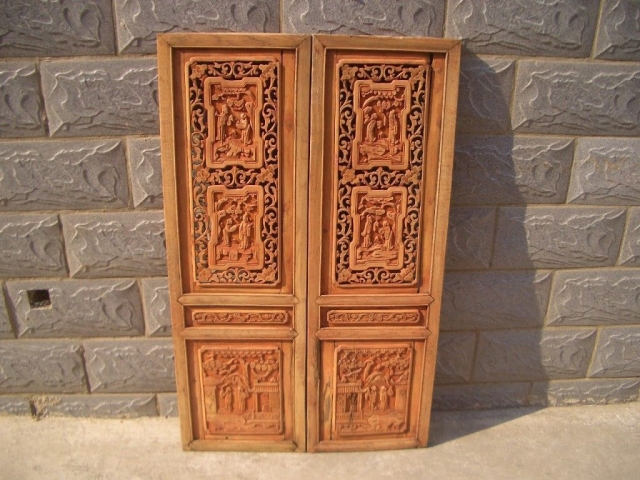 自動換刀數(shù)控木工雕刻機，適用于木制家具制作項目