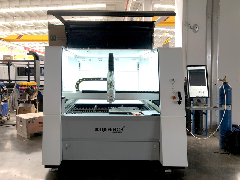 ST-FC1390 入門級小型金屬激光切割機(jī)