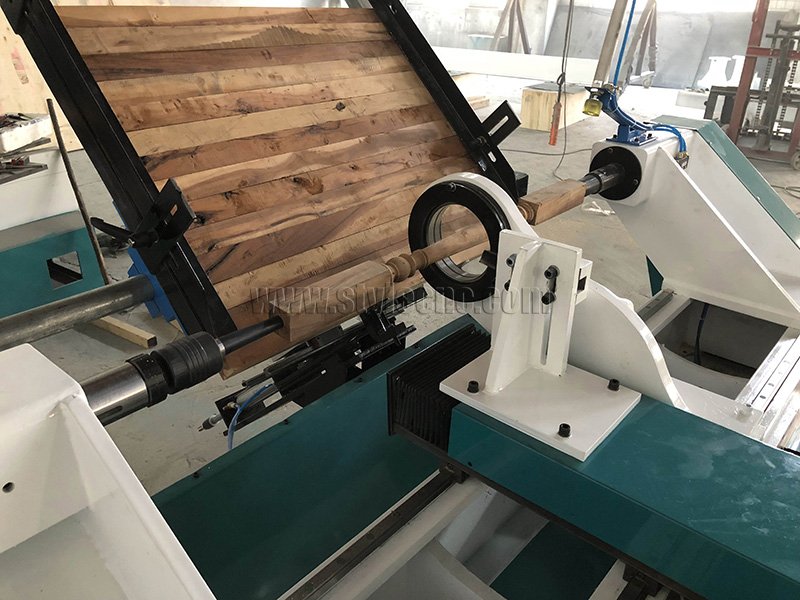 頂級自進給數(shù)控木工車床