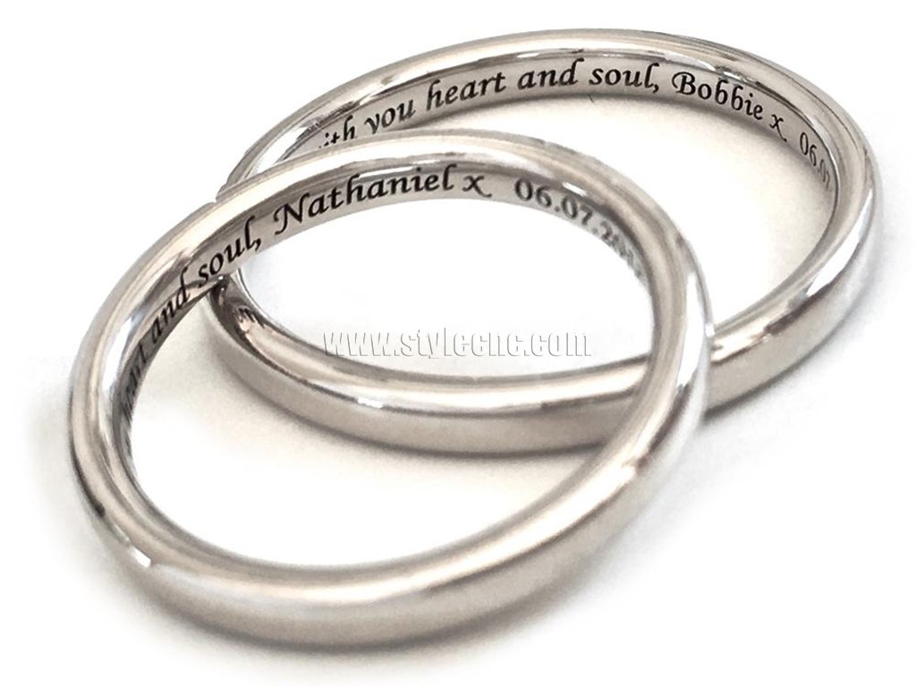 金色經(jīng)典結(jié)婚戒指激光雕刻機(jī)