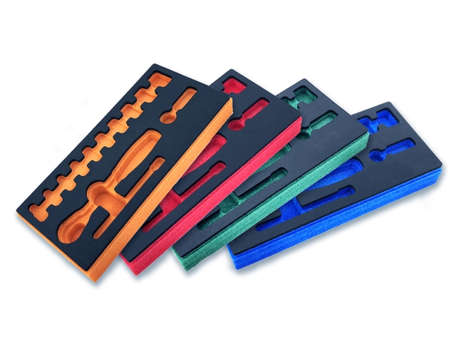 EVA 泡沫托盤(pán)振動(dòng)刀切割機(jī) EVA 泡沫托盤(pán)振動(dòng)刀切割機(jī)