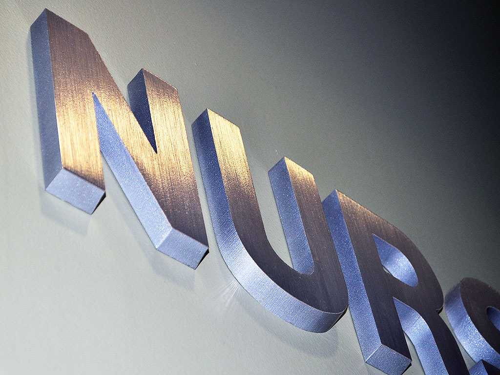 數(shù)控鋁標(biāo)牌切割機