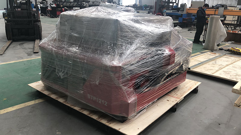 4x4 小型數(shù)控等離子工作臺內(nèi)包裝