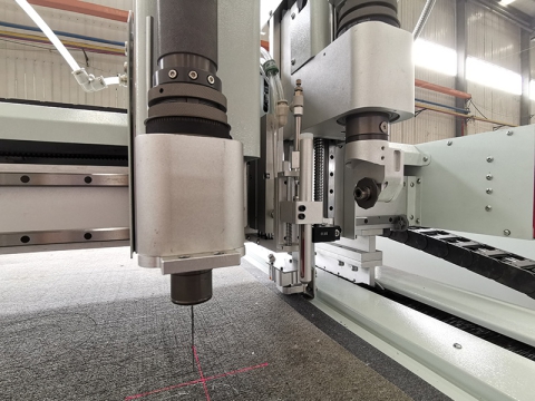 平板振動刀切割機(jī)簡介