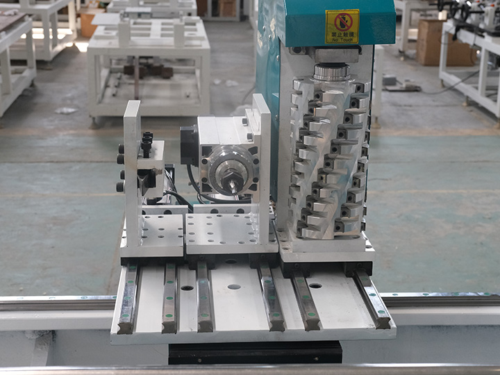 自動(dòng)送料多功能數(shù)控木工車床