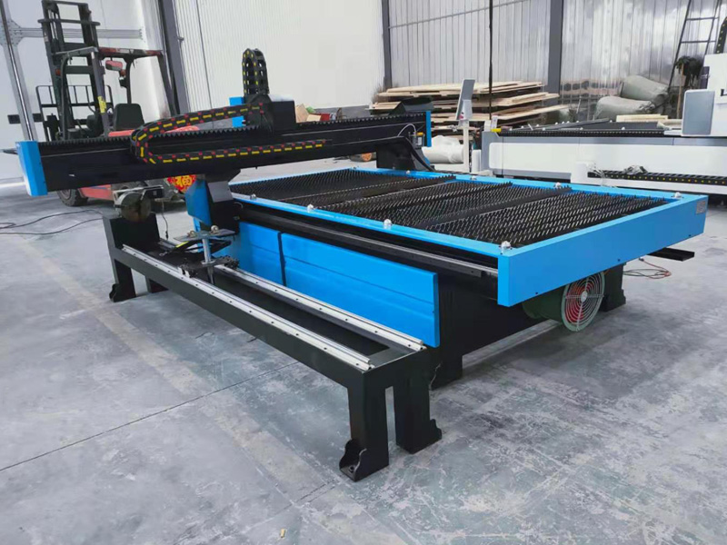 4x8數(shù)控等離子切割機(jī)在南非