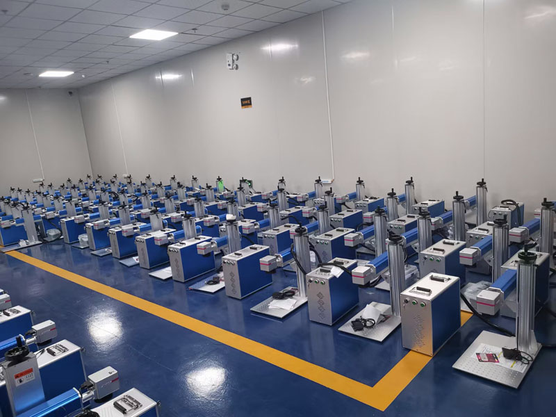 經(jīng)濟實惠的光纖激光雕刻機，用于彩色標記