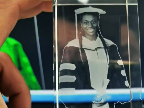 3D內(nèi)部激光雕刻個性化水晶禮品和工藝品