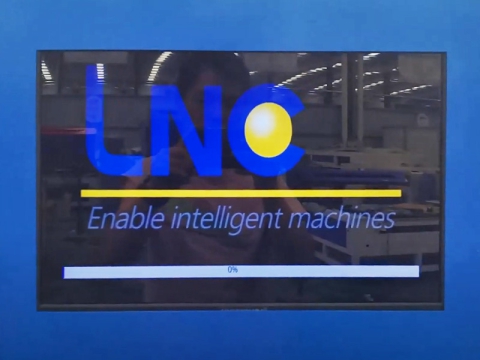 自動換刀數(shù)控雕刻機如何使用LNC數(shù)控控制器？