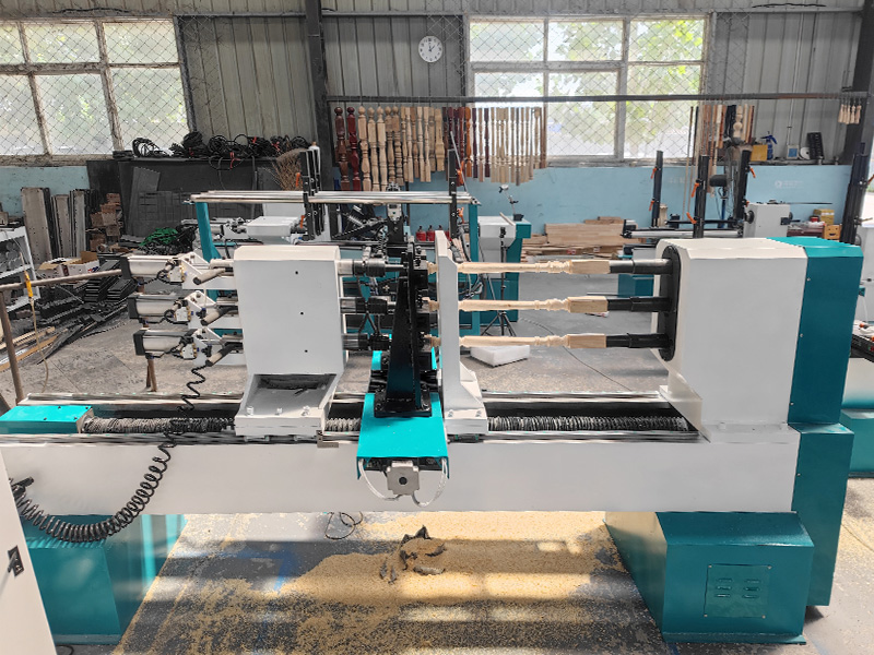 自動(dòng)數(shù)控仿形木工車床