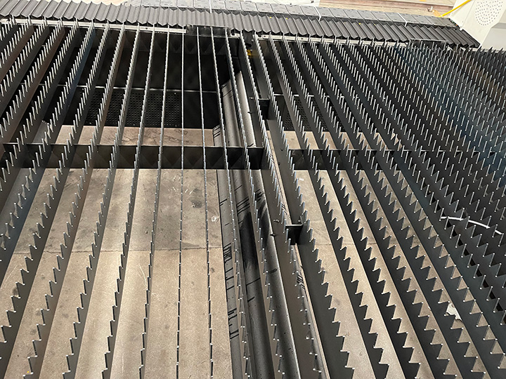 鋸齒激光切割工作臺