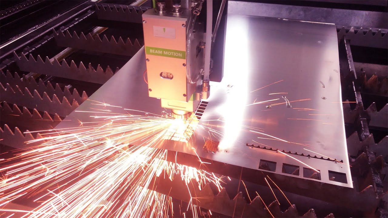 美國(guó)全自動(dòng)精密數(shù)控光纖激光金屬切割機(jī)