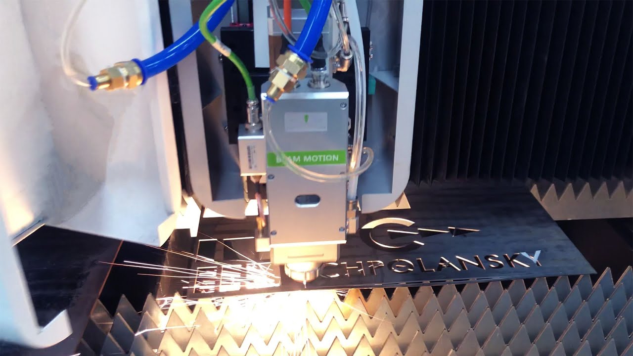 ST-FC3015C 金屬板激光切割機(jī)切割不銹鋼標(biāo)牌