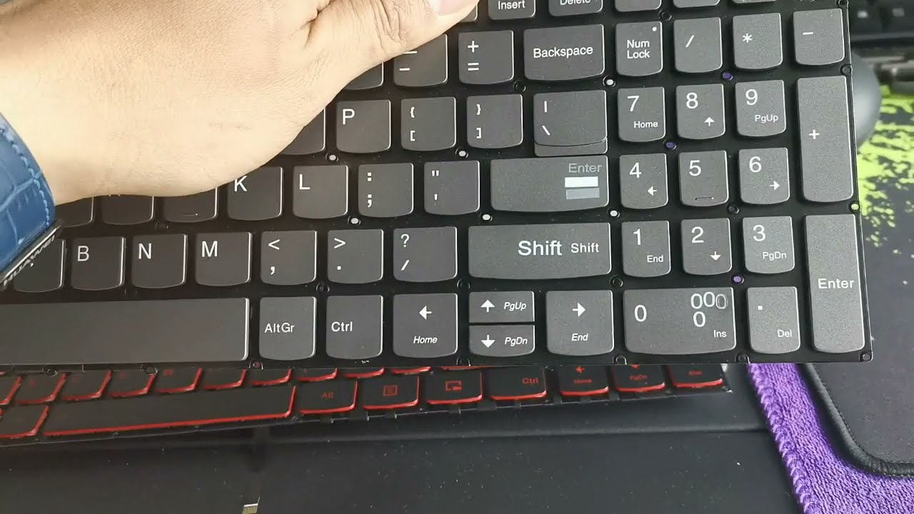 電子行業(yè)鍵盤激光打標(biāo)機(jī)